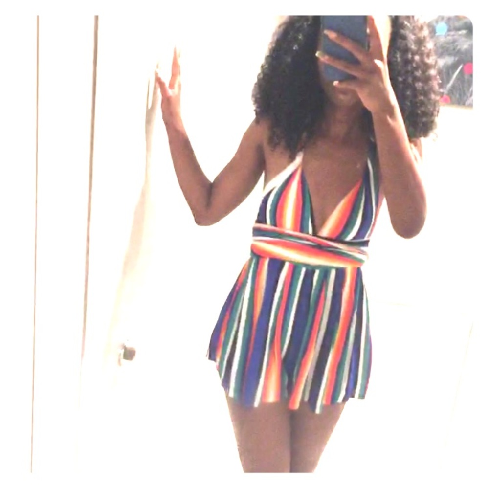 Multi colored Romper - Picture 2 of 3